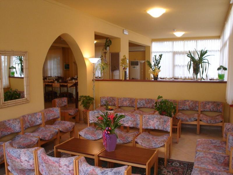 Hotel Fiorenza Милано Мартима Екстериор снимка